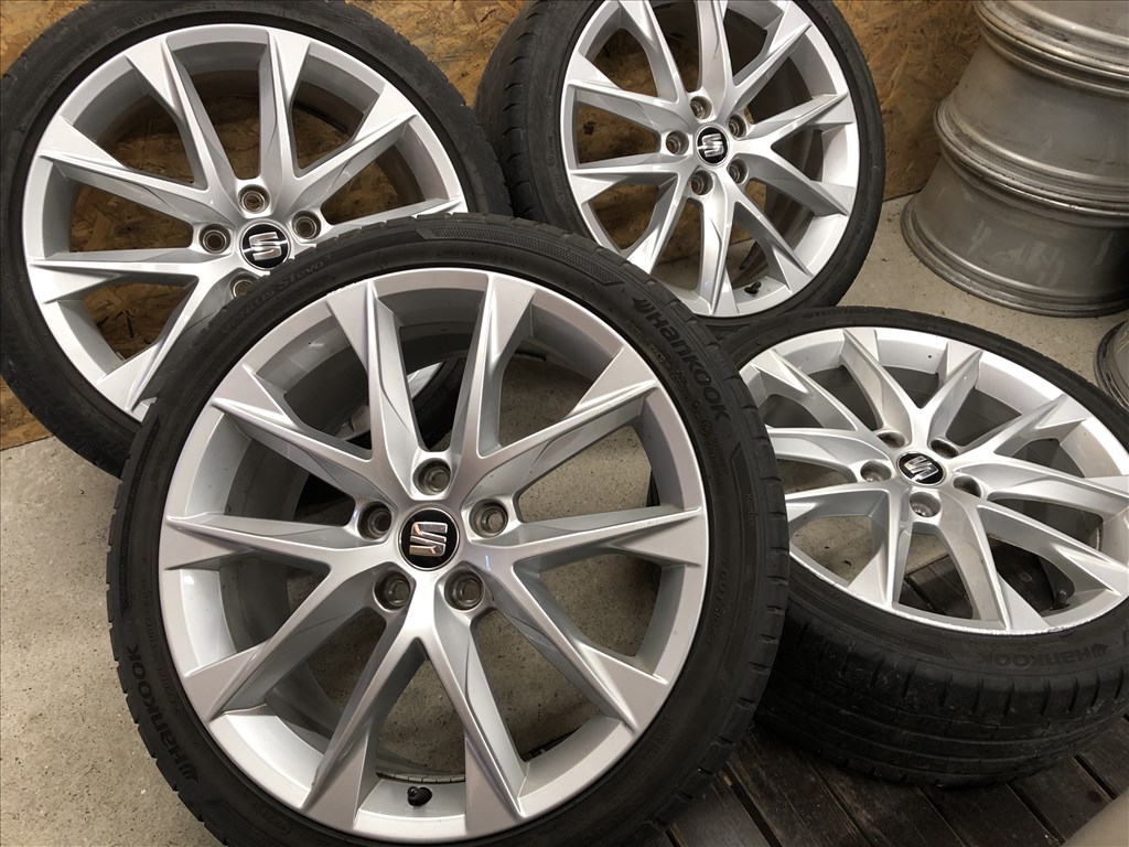18 colos gyári Seat alufelni 225/40/18 nyári gumi 18 col 10. kép