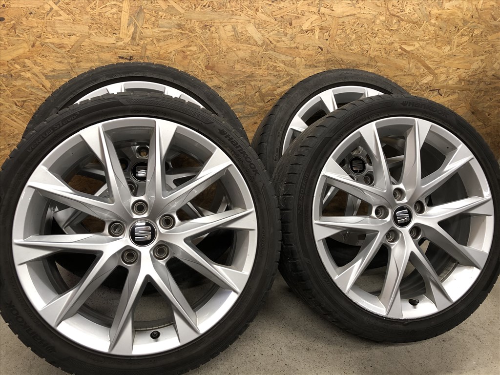 18 colos gyári Seat alufelni 225/40/18 nyári gumi 18 col 13. kép