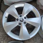 5x112 17 Gyári Skoda alufelni 145000ft a 4db/161/