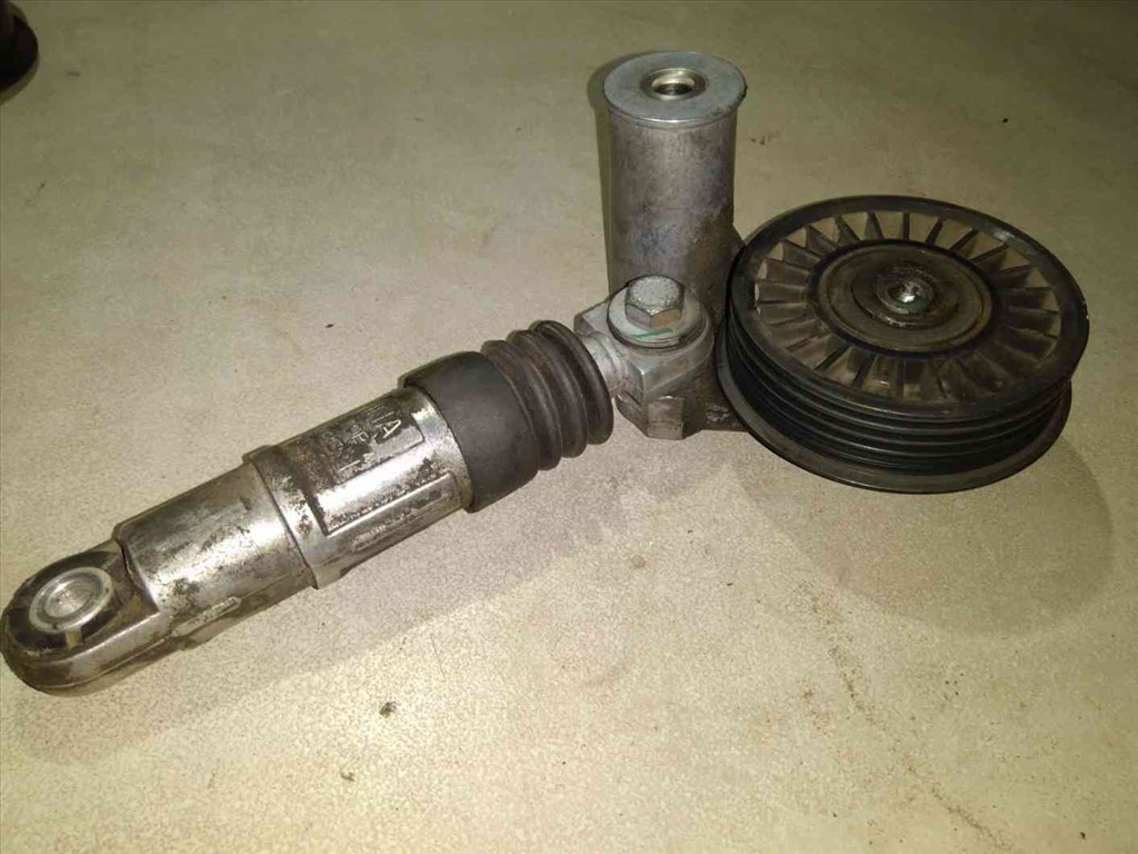 Seat Alhambra II Hosszbordás Szíj Feszítõ 234709.09 2. kép