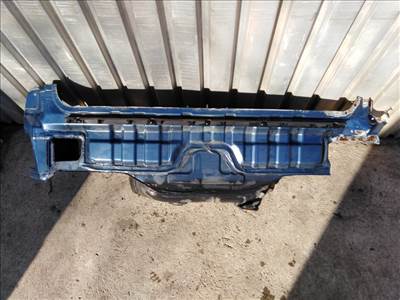 Audi A4 kombi (8E B6) hátfal