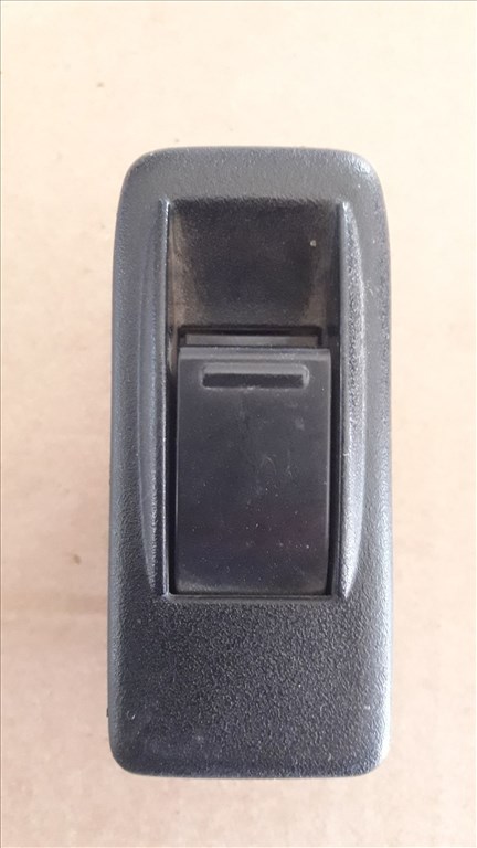 Suzuki Vitara Jobb Hátsó Ablakemelõ Kapcsoló 1. kép