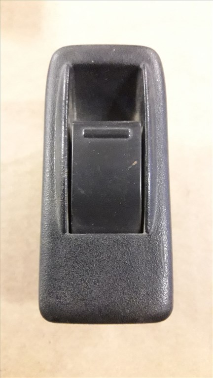 Suzuki Vitara Bal Hátsó Ablakemelõ Kapcsoló 1. kép