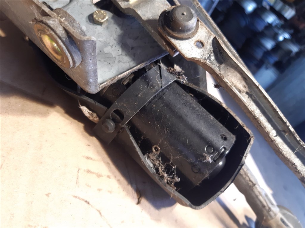 Renault Scenic Elsõ Ablaktörlõ Motor ቛõ Ablaktörlõ Mechanika 77 00 843 523 3. kép