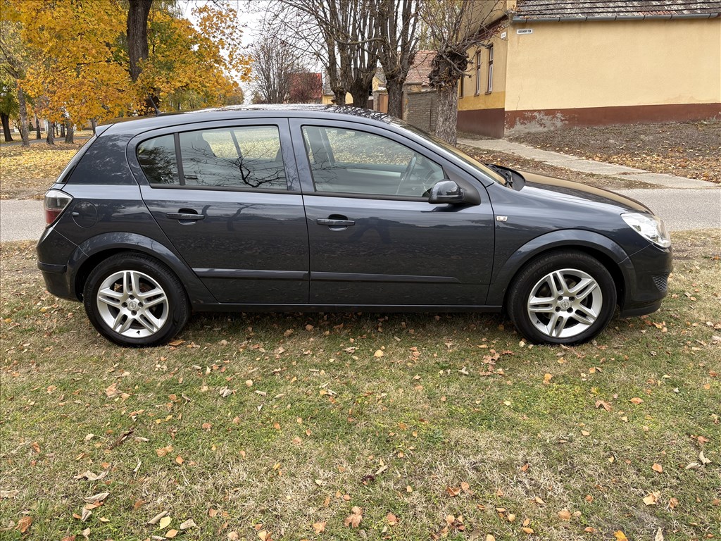 OPEL ASTRA H 1.4 Cosmo FACELIFT/DIGIT KLÍMA/TEMPOMAT/4EL.ABLAK/ÚJ VEZÉRLÉS/FRISS MŰSZAKI 5. kép