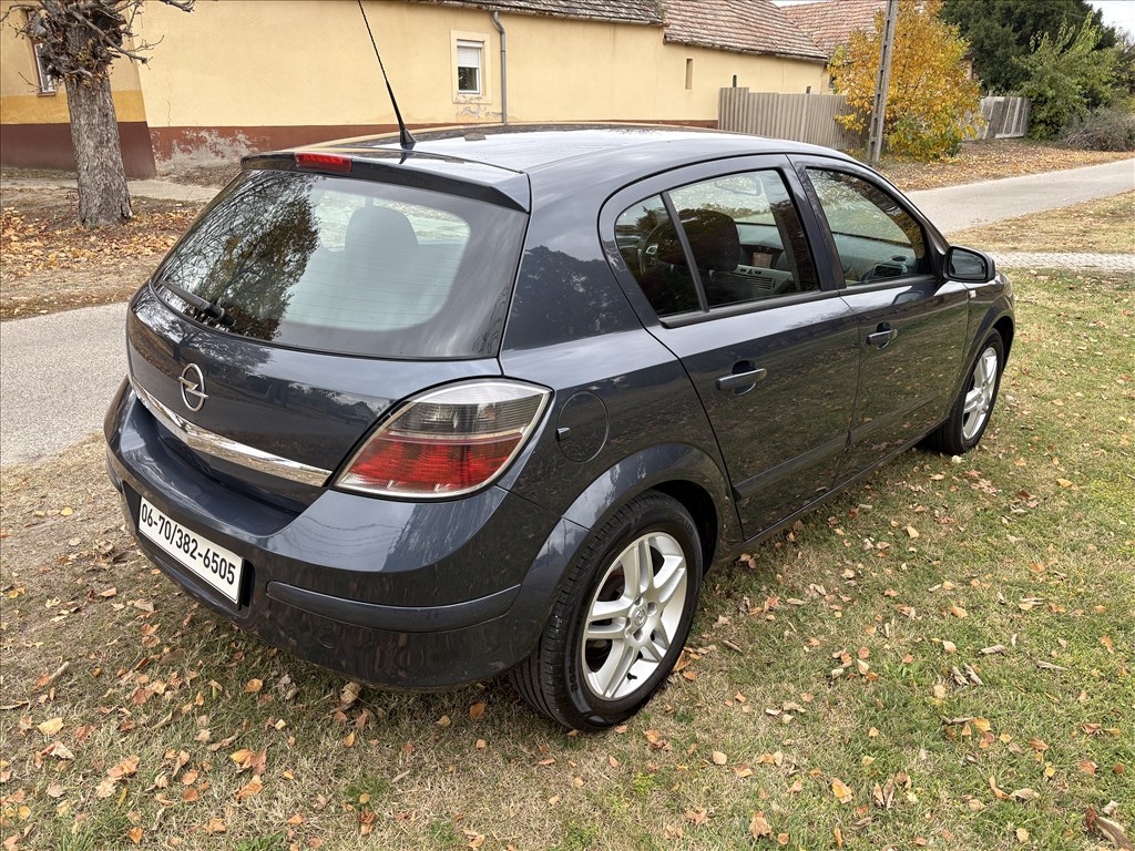 OPEL ASTRA H 1.4 Cosmo FACELIFT/DIGIT KLÍMA/TEMPOMAT/4EL.ABLAK/ÚJ VEZÉRLÉS/FRISS MŰSZAKI 6. kép