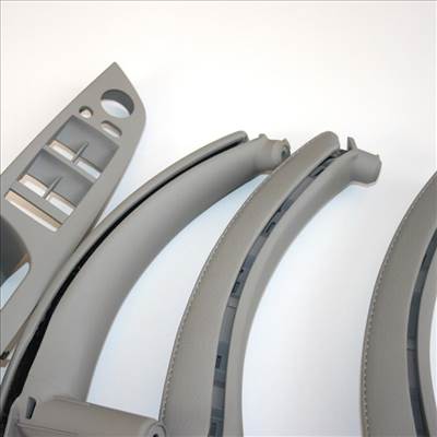 BMW E70/E71 X5-X6 Bőrözött teljes ajtóbehúzó, kapaszkodó Szett szürke