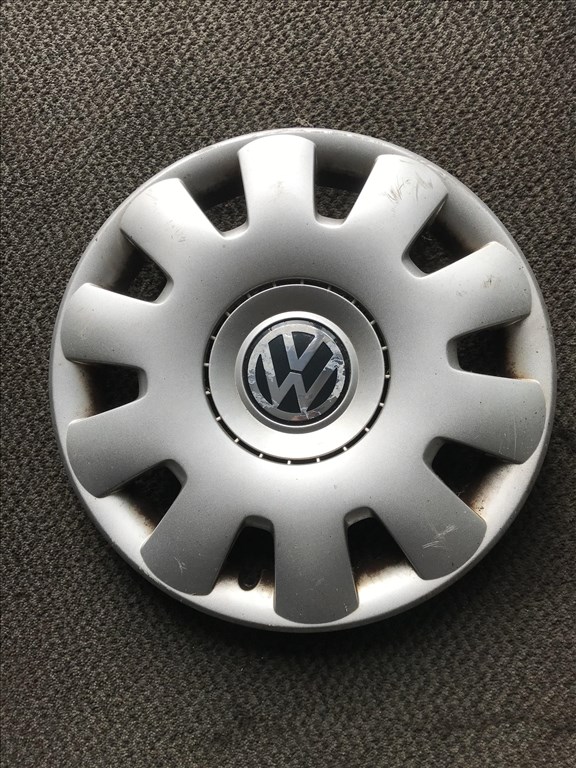 Volkswagen Golf IV dísztárcsa R15 1j0601147p 1. kép