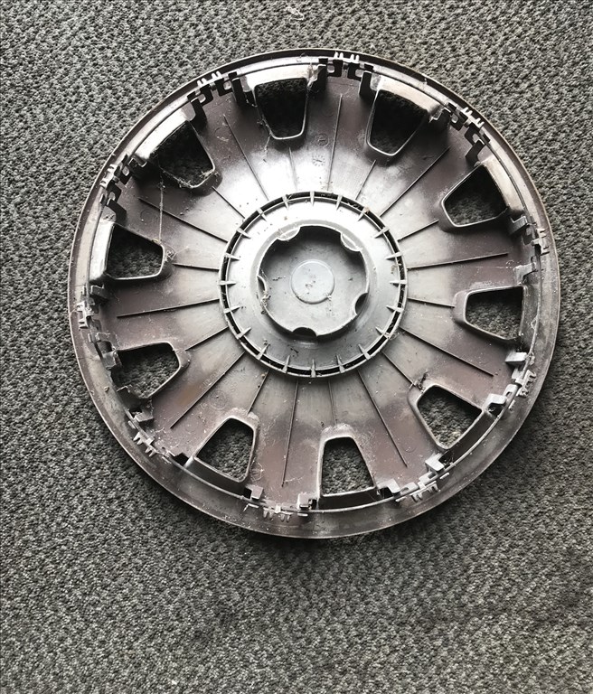 Volkswagen Golf IV dísztárcsa R15 1j0601147p 2. kép