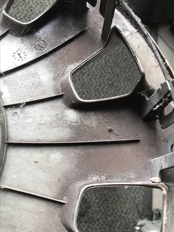 Volkswagen Golf IV dísztárcsa R15 1j0601147p 4. kép