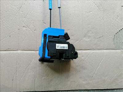 SsangYong Musso Bal első ajtózár  7121036000