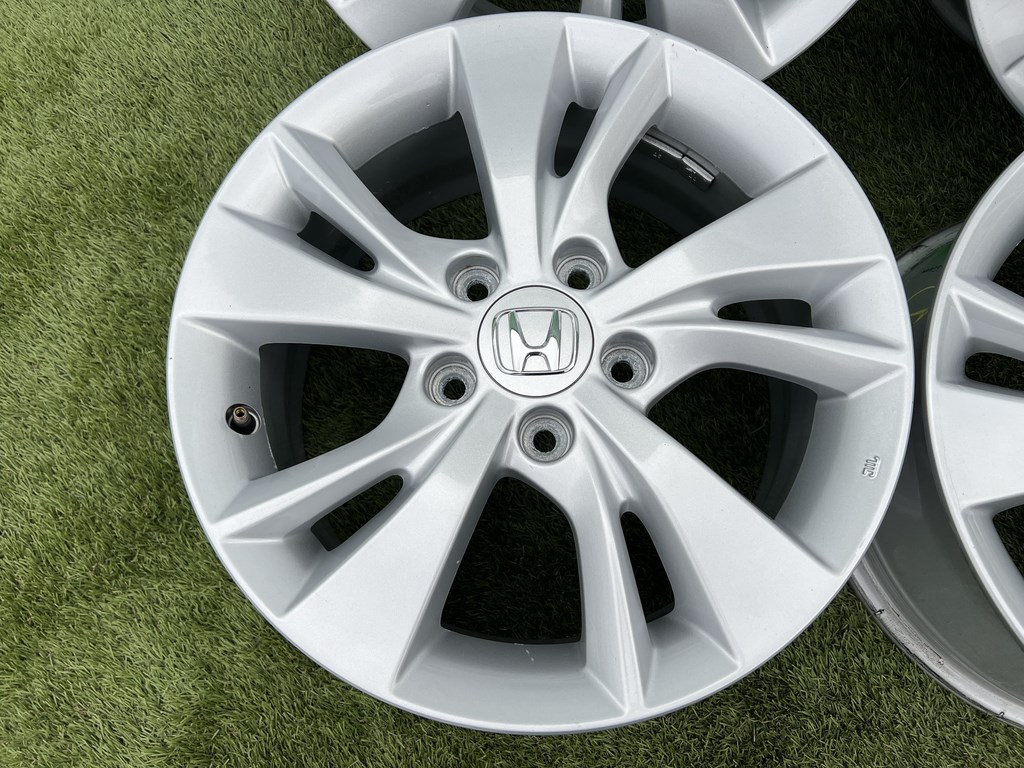5x114.3 16" Honda gyári alufelni 7Jx16h2 ET55 2. kép
