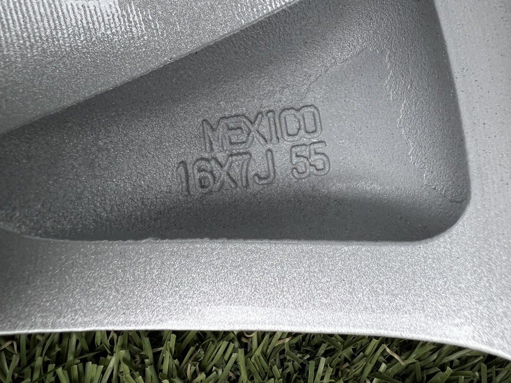 5x114.3 16" Honda gyári alufelni 7Jx16h2 ET55 8. kép