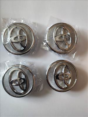Toyota emblémás felni kupak 56/51mm.