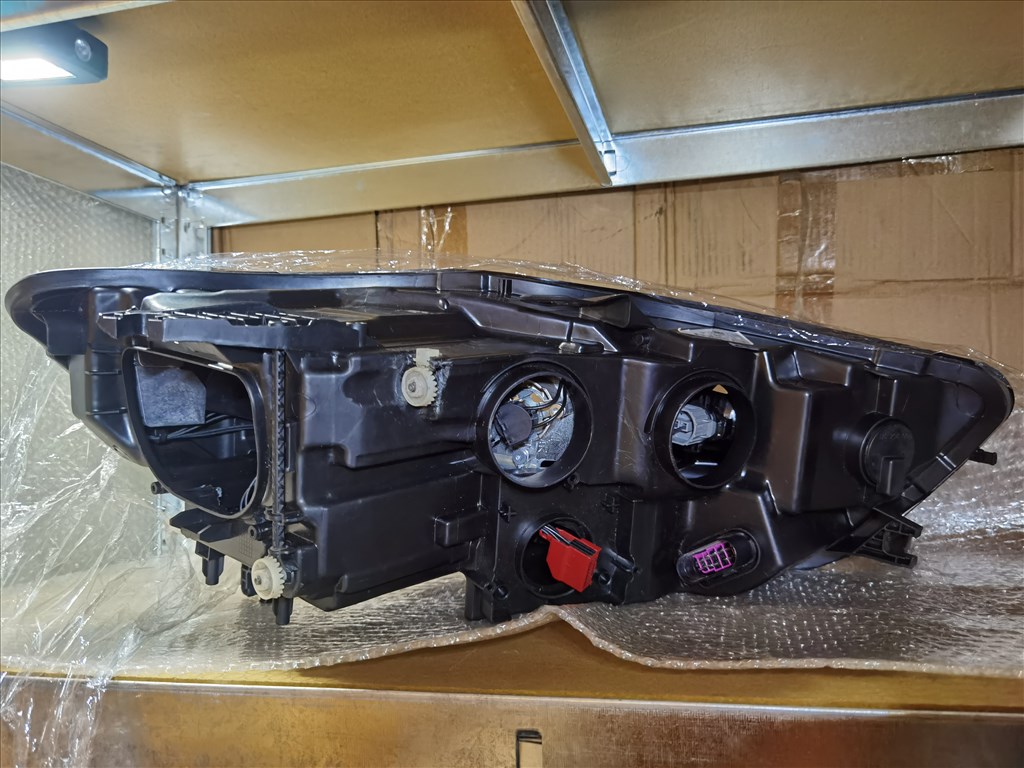 Audi A6 (C7 - 4G) C7 - 4G A6 4G fényszóró xenon led új  4g0941005c 2. kép