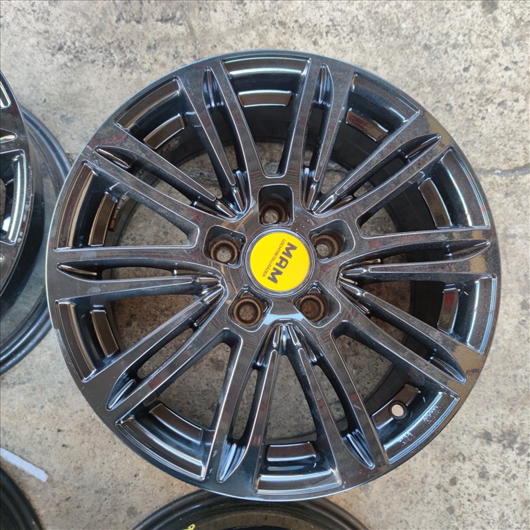 5x114,3 16 toyota hyundai mazda kia alufelni 115000ft a 4db/115/ 2. kép