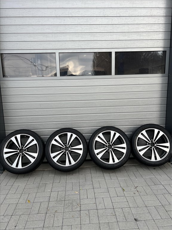 Gyári Mercedes R20 8,5j ET40  1. kép