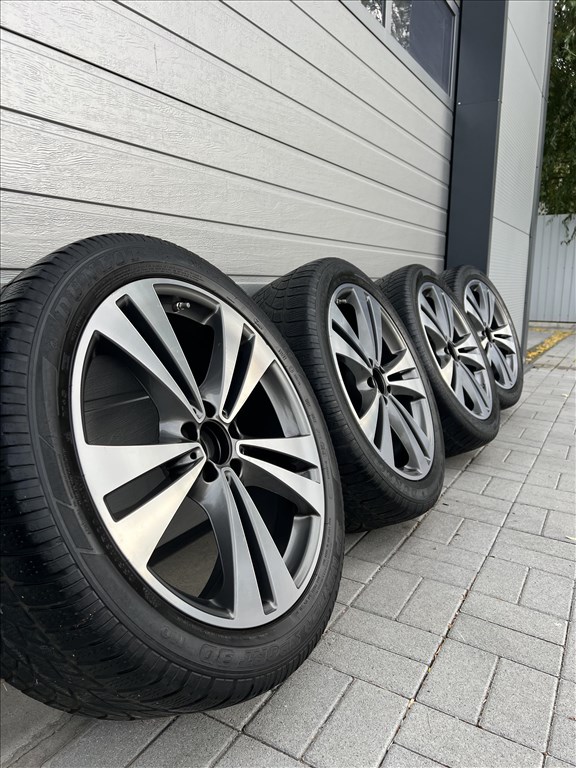 Gyári Mercedes R20 8,5j ET40  6. kép