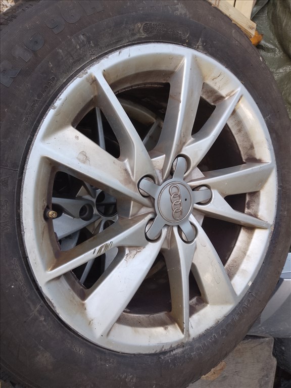  5x112 lyukosztású 16" használt alufelni, rajta 205/60 újszerű téli gumi gumi  1. kép