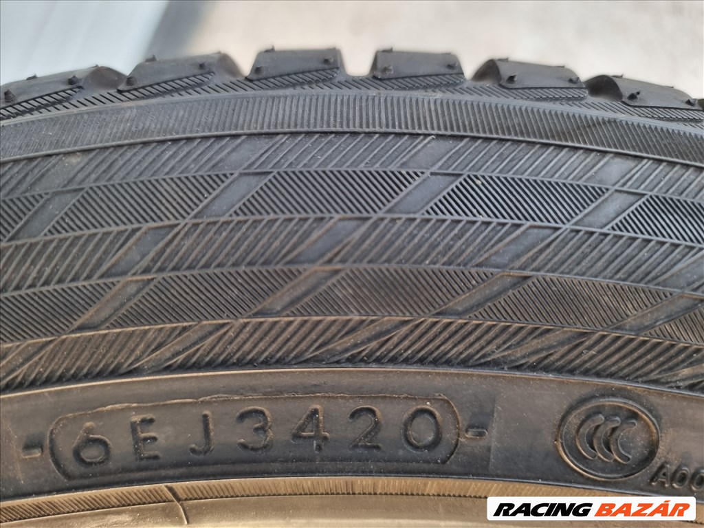 285/40R19 Yokohama téli gumi 2db szinte újszerű állapotban eladó! 8. kép