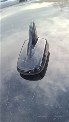 Audi A4 (B9) antenna 