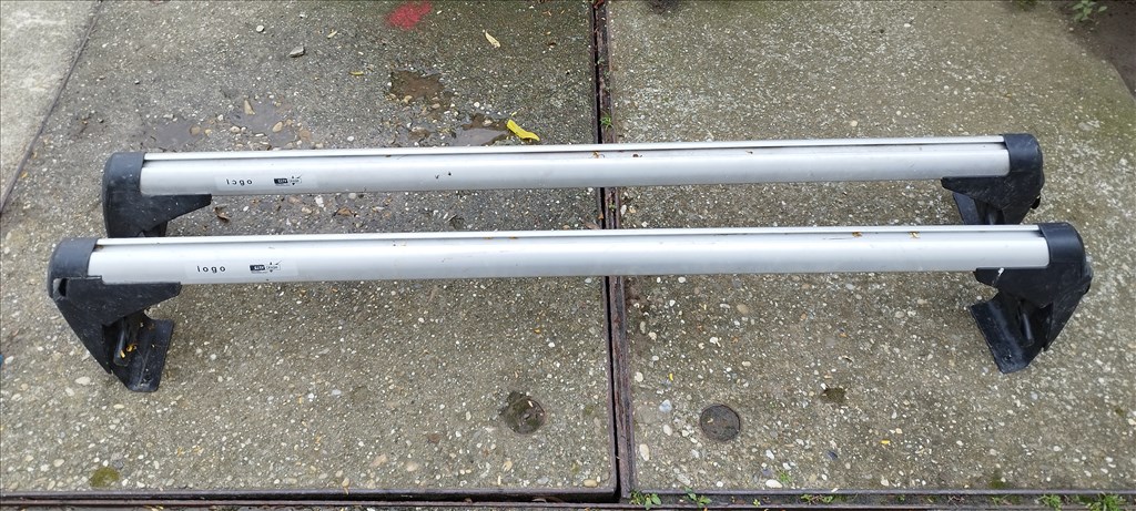 Audi A6 (C6 - 4F) gyári tetőcsomagtartó kulcsával együtt 4f0071126 1. kép