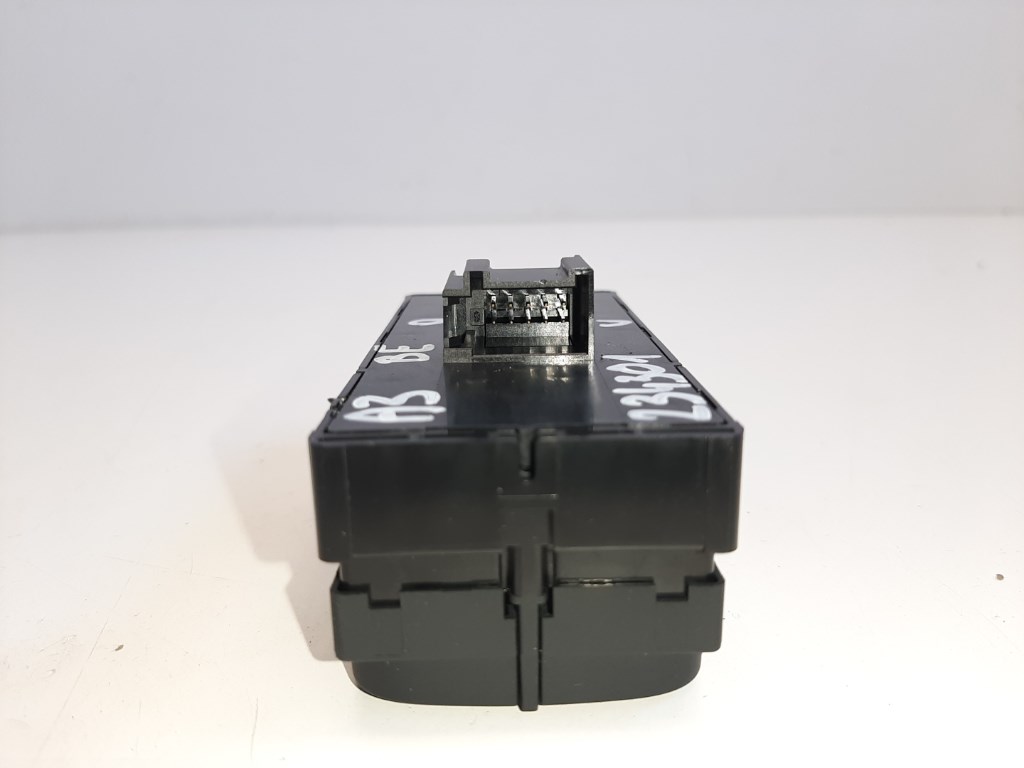 Audi A3 (8V) bal elsõ ablakemelõ kapcsoló 8V0959851L 3. kép