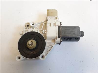 Bmw 1-es sorozat E87 5 ajtós (E87) jobb első ablakemelő motor 6927028 0130822227