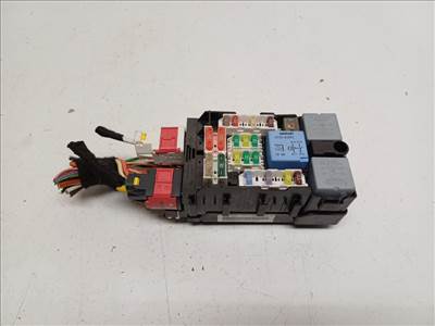 Citroen C4 grand picasso  biztosítéktábla utastér 9665492680