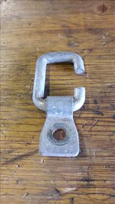 Opel Frontera A Rakományrögzítő Fül