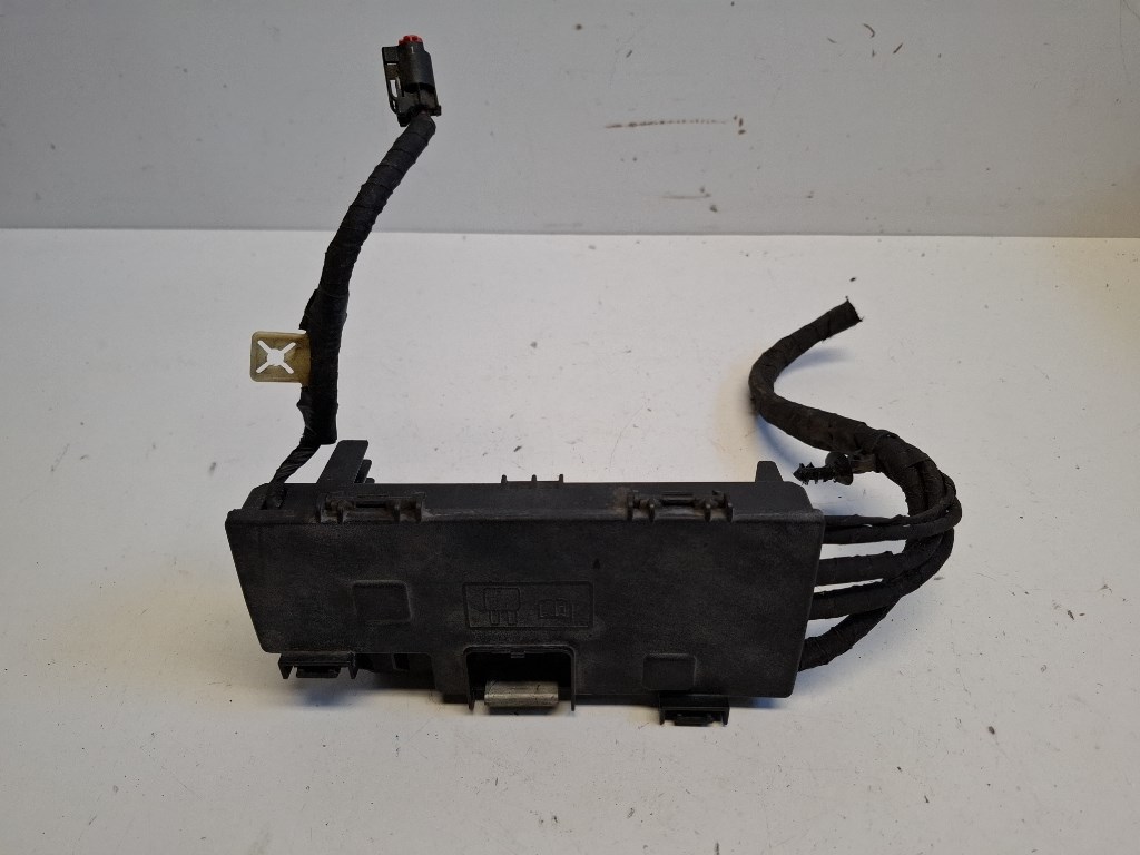 Ford Ecosport (BK) akkumulátor biztosíték GN1512A581SC 1. kép