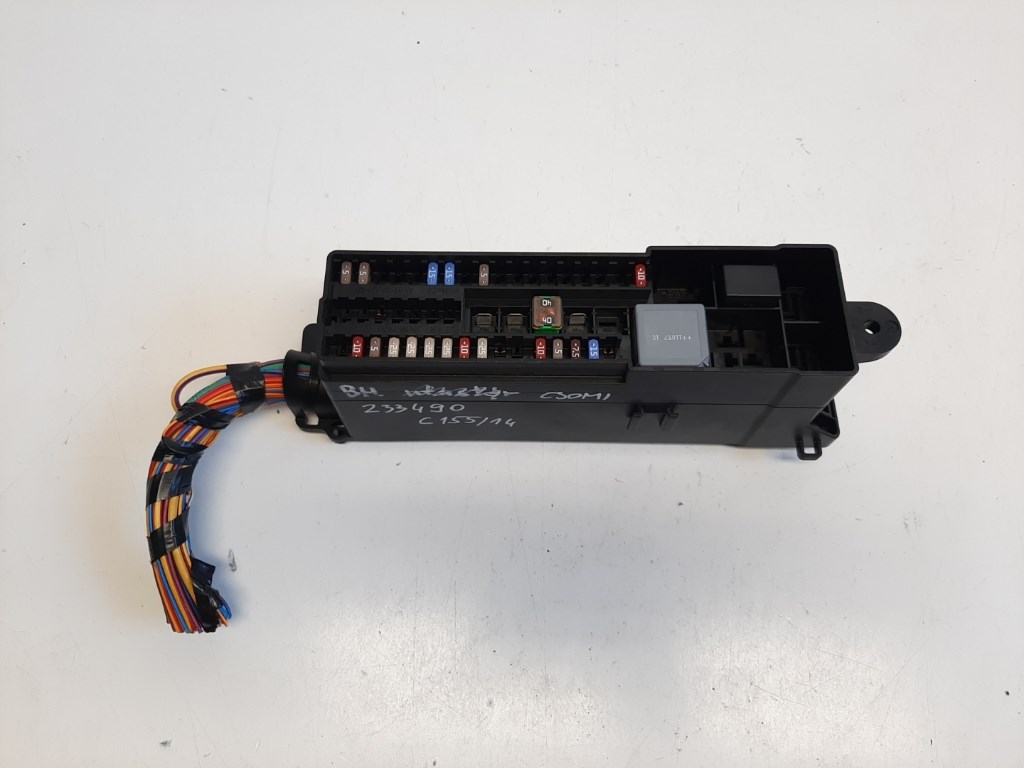 Ford Focus bal hátsó biztosítéktábla csomagtér 55FK01B0C 1. kép