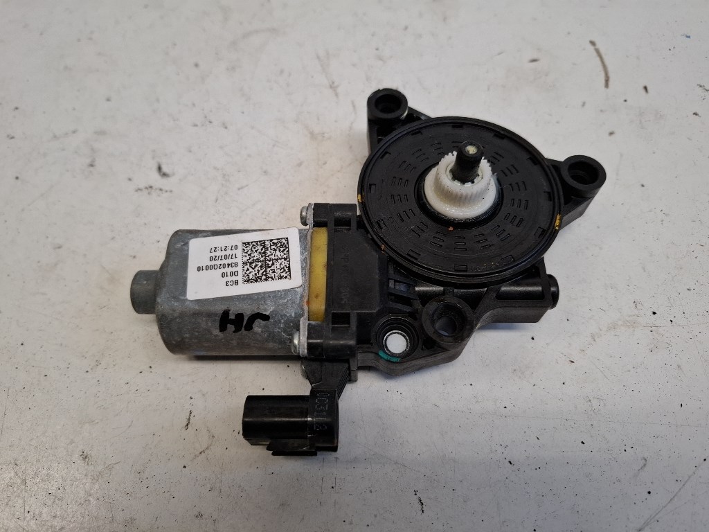 Hyundai I 20 (BC3/BI3) jobb hátsó ablakemelõ motor 83402Q0010 1. kép