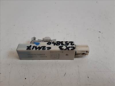 Mazda CX-3  központizár antenna KD47676NXA