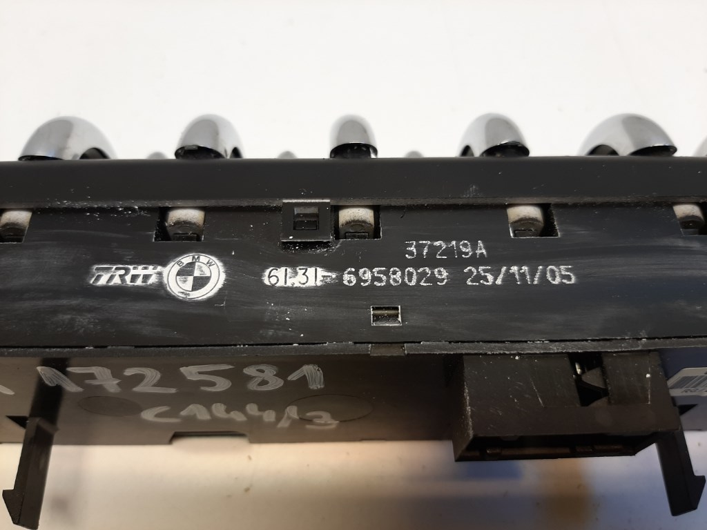 Mini cooper (R50/R53) ablakemelõ kapcsoló 61316958029 3. kép