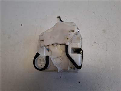 Mitsubishi Space star bal hátsó ajtózár