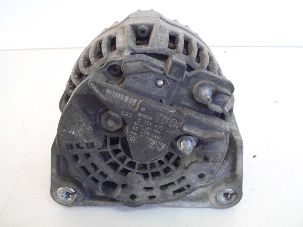 Opel Zafira B  generátor 55556067 0124425020 2. kép