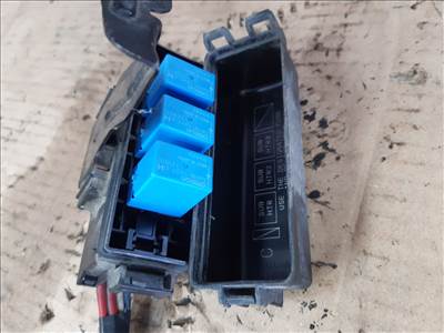 Suzuki Grand Vitara 05- Biztosítéktábla / Relé Tábla