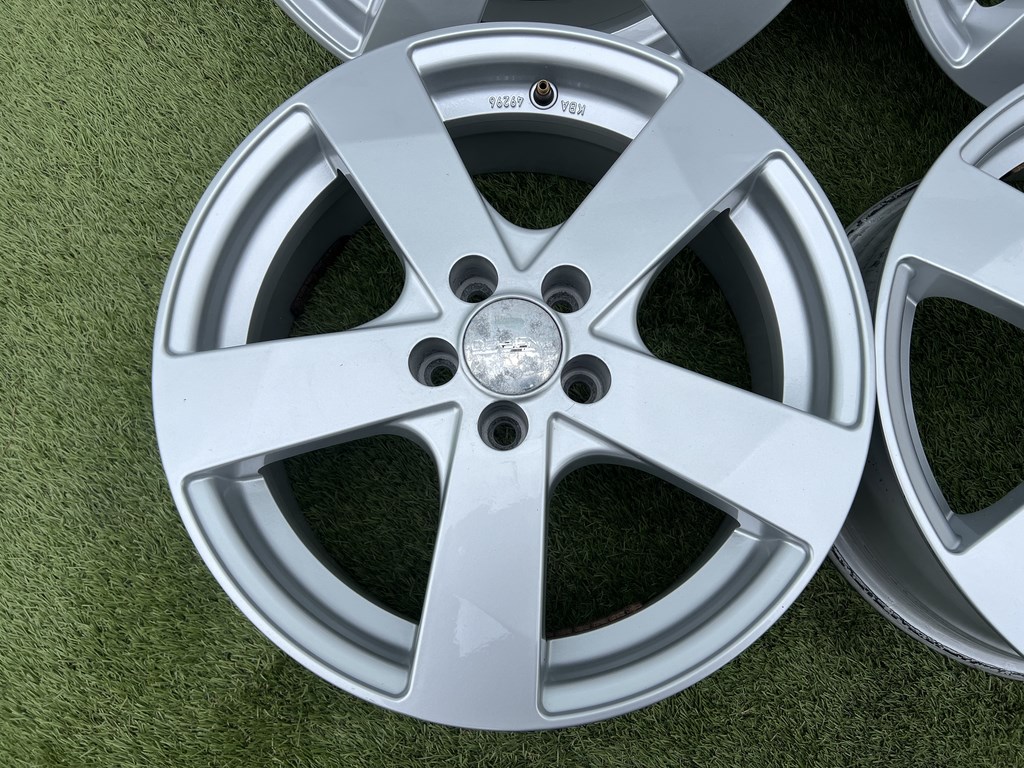 5x98 16" Dezent alufelni 6,5Jx16h2 ET39 2. kép