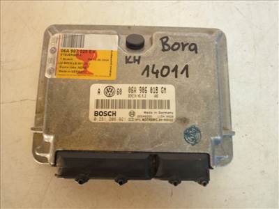Volkswagen bora  motorvezérlő 06A906018GM