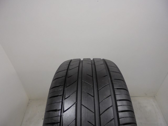 Kumho HS52 225/45 R17  1. kép