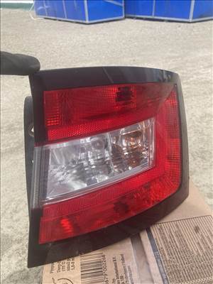 Skoda Fabia III. Kombi jobb hátsó lámpa(6V9945096