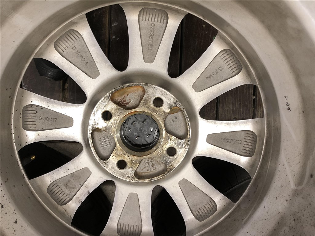  4x100 lyukosztású 5,5J 15colos (gyári felni) alufelni Suzuki Splash, Swift 15 col 11. kép