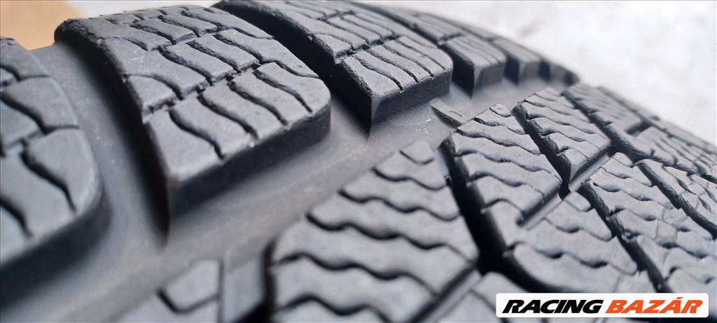 Pirelli Sottozero3 Winter MO 245/45 R18 téli gumik 2db.7mm 2. kép