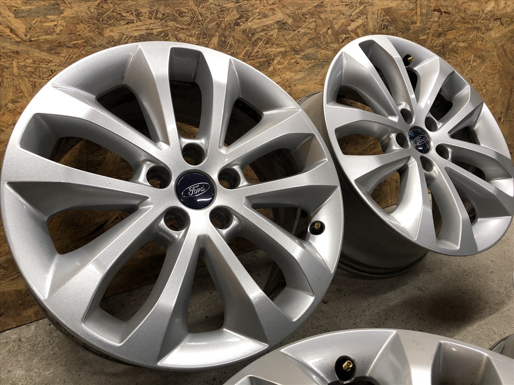 17 colos Ford alufelni 5x108 gyári 17 col 4. kép