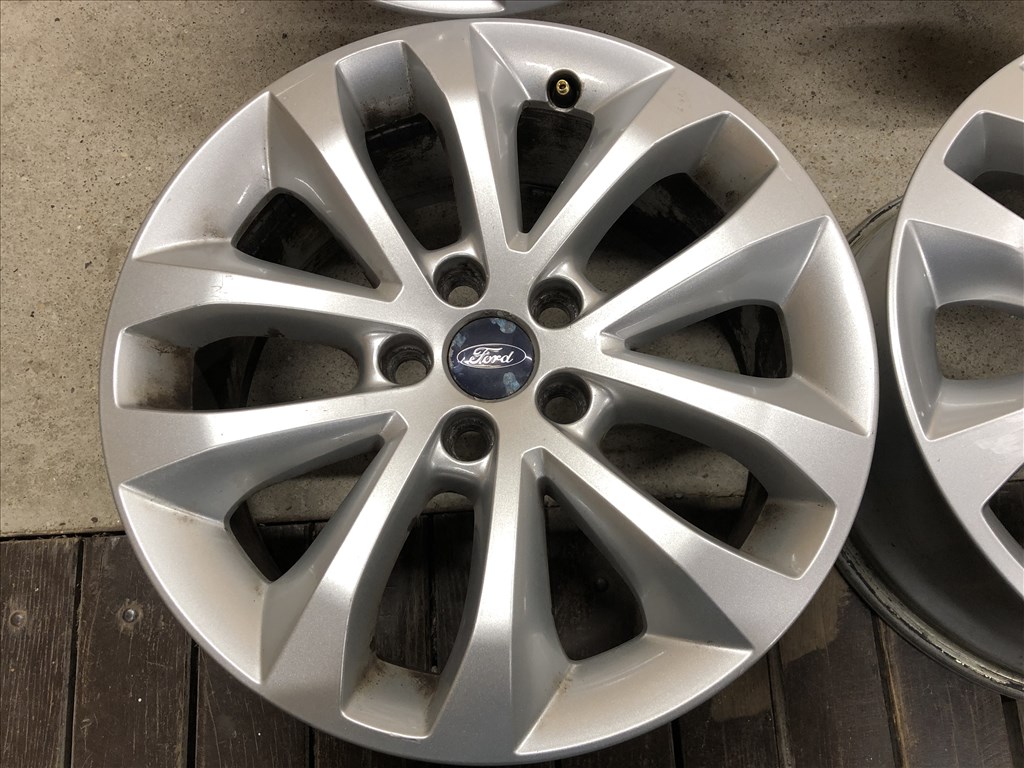 17 colos Ford alufelni 5x108 gyári 17 col 8. kép