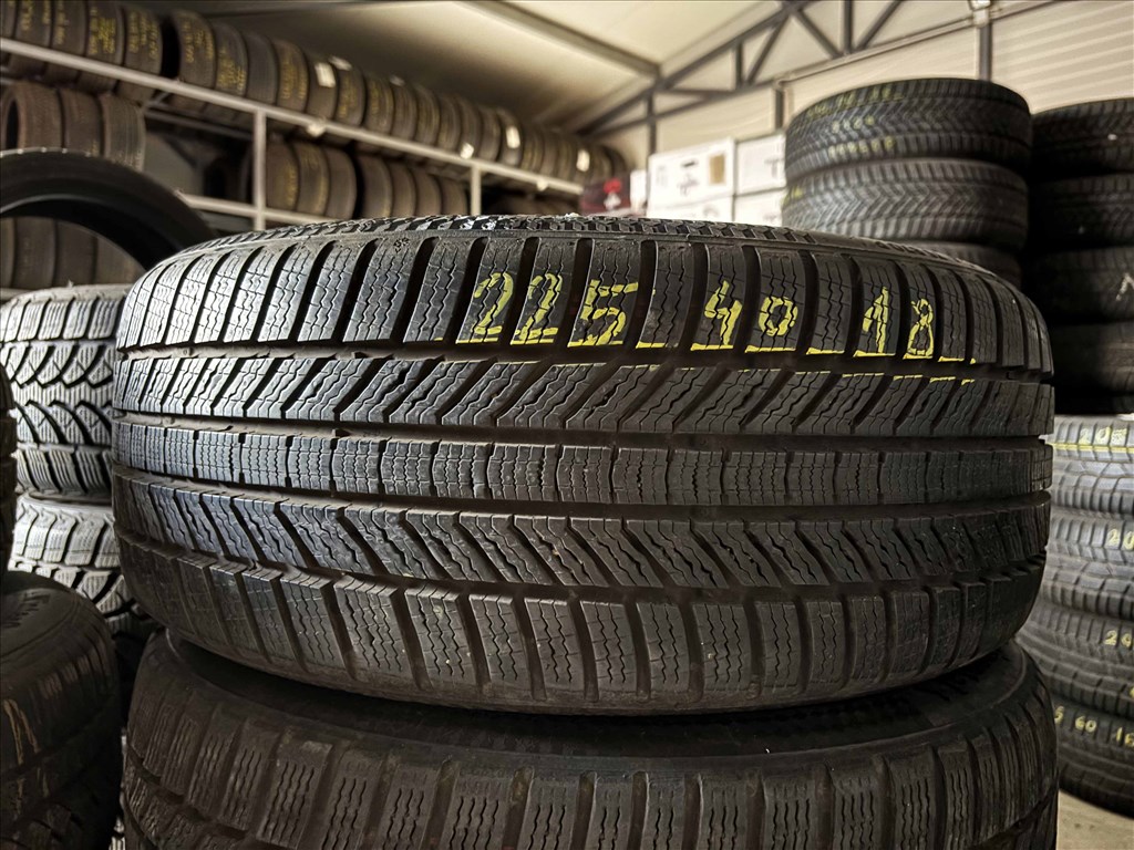 225/40 r18 Continental dot2622 8mm téligumi 4db 225/40r18 garnitúra 1. kép