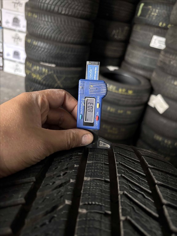 225/40 r18 Continental dot2622 8mm téligumi 4db 225/40r18 garnitúra 9. kép