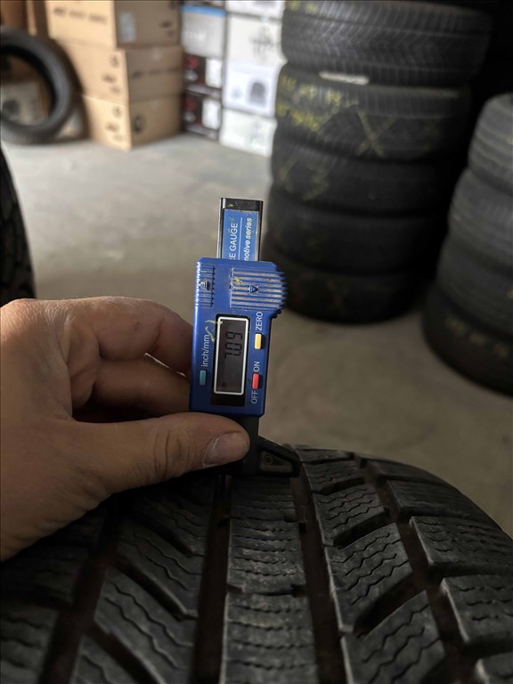 225/40 r18 Continental dot2622 8mm téligumi 4db 225/40r18 garnitúra 10. kép