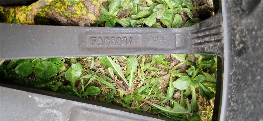  MAK STARLIGHT - ICE BLACK 5x112 lyukosztású 8,5JJ 19"  használt alufelni 4. kép